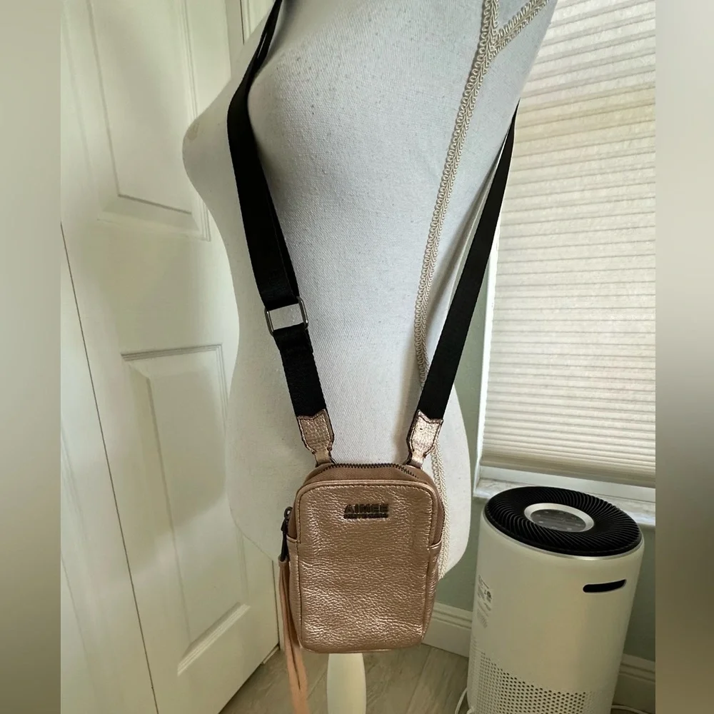 Aimee Kestenberg Just Saying Rose Gold Metallic Leather Crossbody Phone Bag